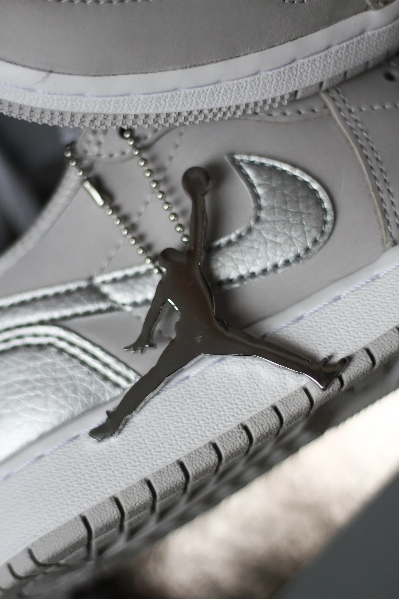 AIR JORDAN 1 LOW OG (GS) "METALLIC SILVER"